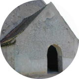Le porche de l'église ( © Conseil municipal )